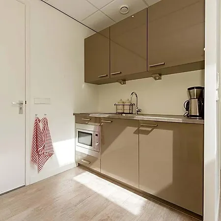 Couples Retreat In Hotel 3*